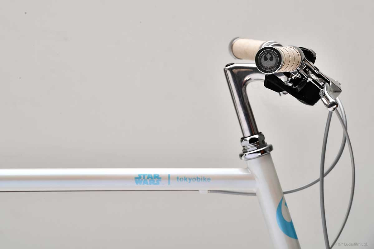 Collaboration project tokyobike x Star Wars : Ray bike in white background