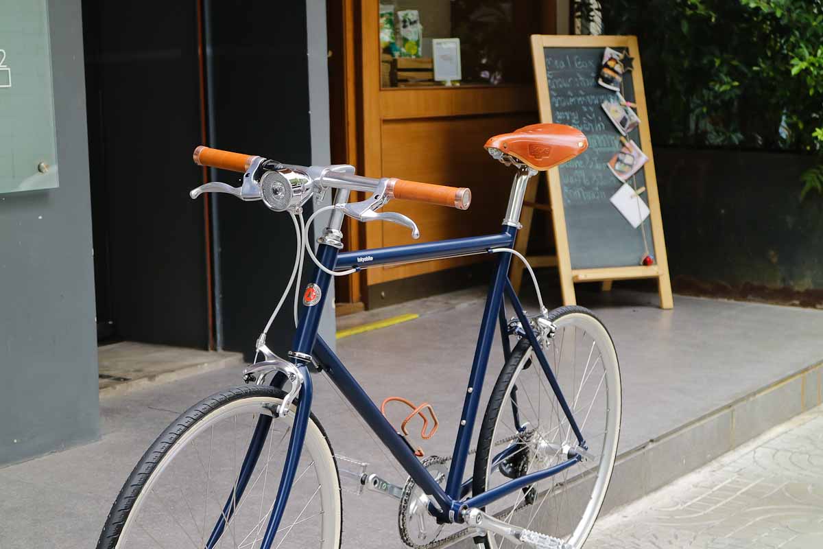 จักรยานสวย tokyobike plus #19 โดย tokyobike สี navy แต่งพิเศษ เรียบ สวย หรู